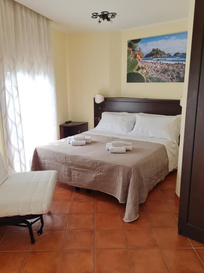 B&B Re Tancredi Taormina Luaran gambar