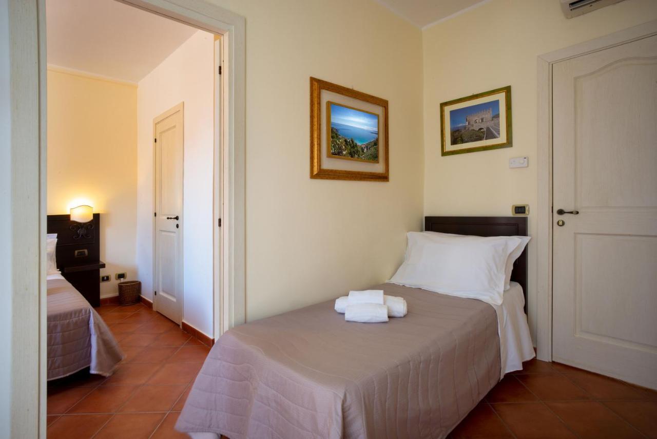 B&B Re Tancredi Taormina Luaran gambar