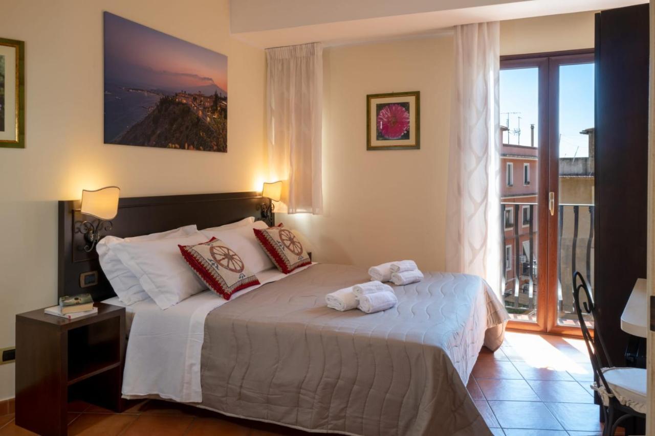 B&B Re Tancredi Taormina Luaran gambar