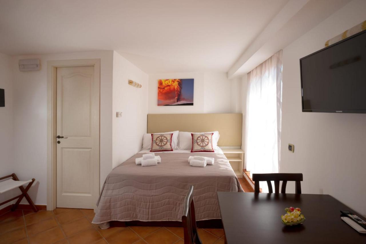 B&B Re Tancredi Taormina Luaran gambar