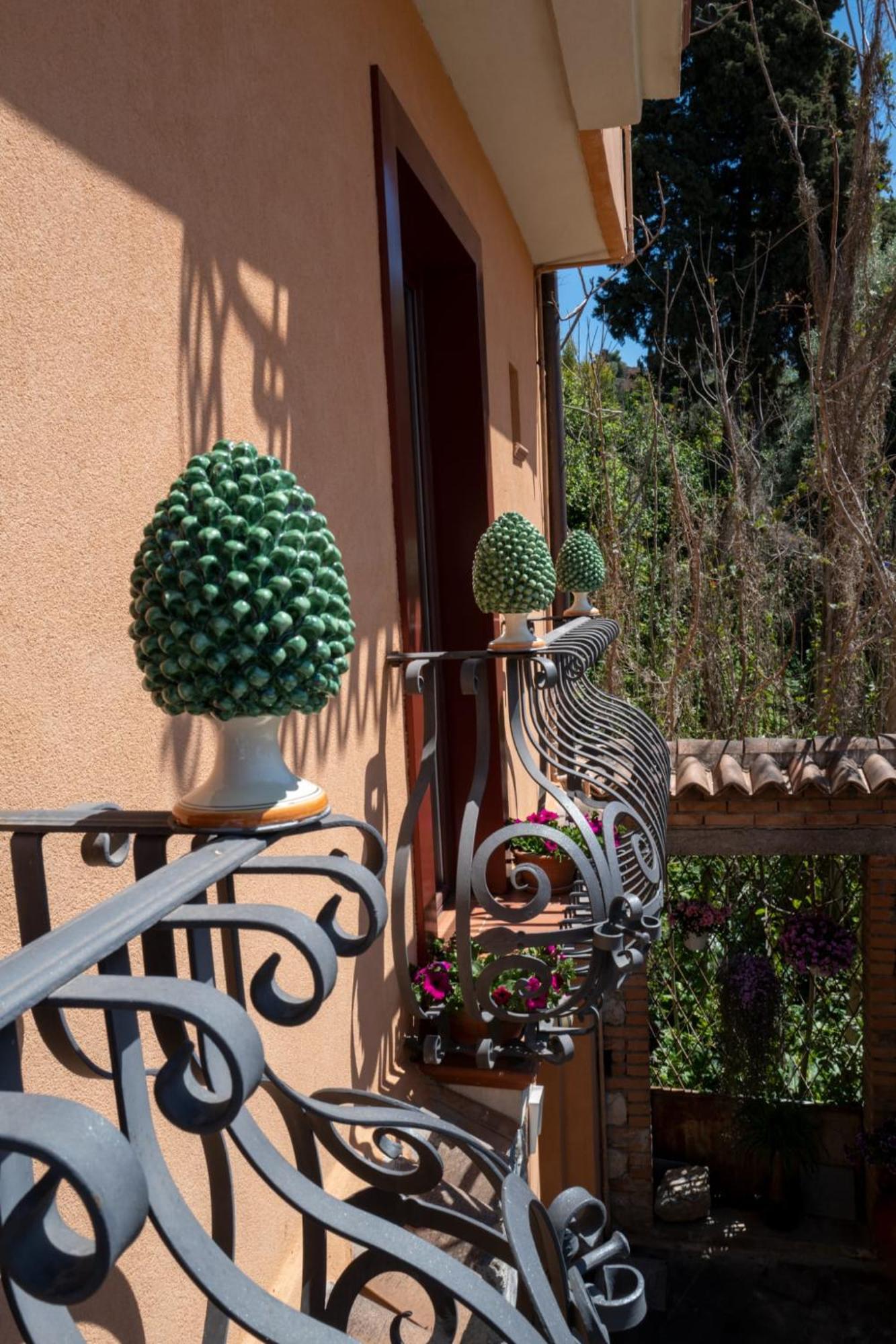 B&B Re Tancredi Taormina Luaran gambar